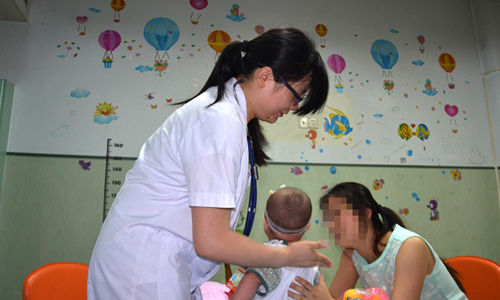自贡市妇幼保健院儿科开展小儿推拿